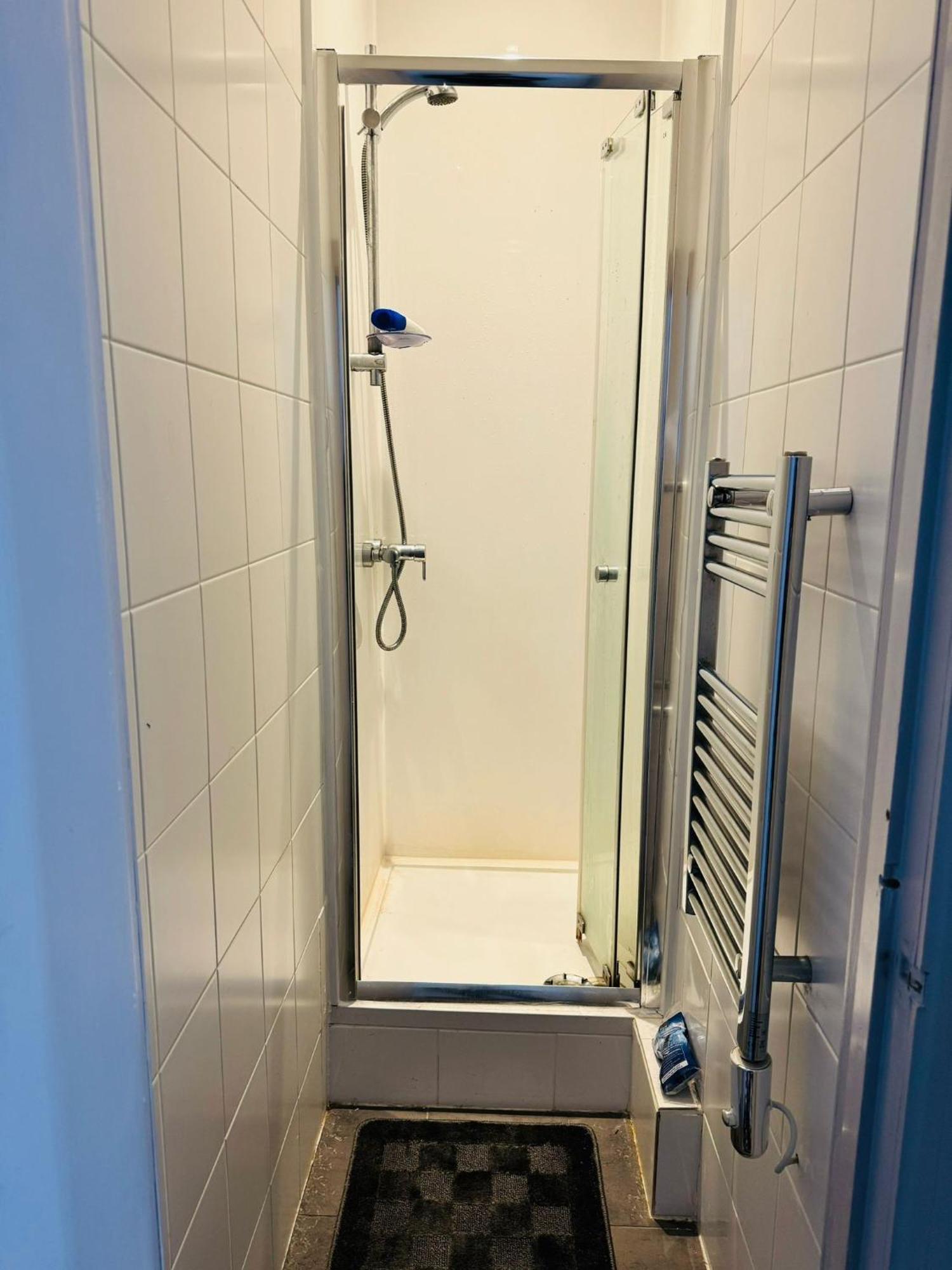 Cozy Edinburgh Apartment Escape מראה חיצוני תמונה